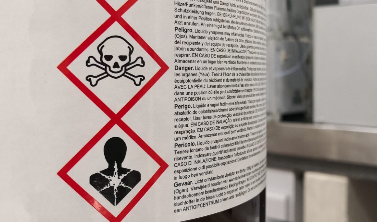 CLP begrijpen: Een complete gids voor productclassificatie, etikettering en verpakking